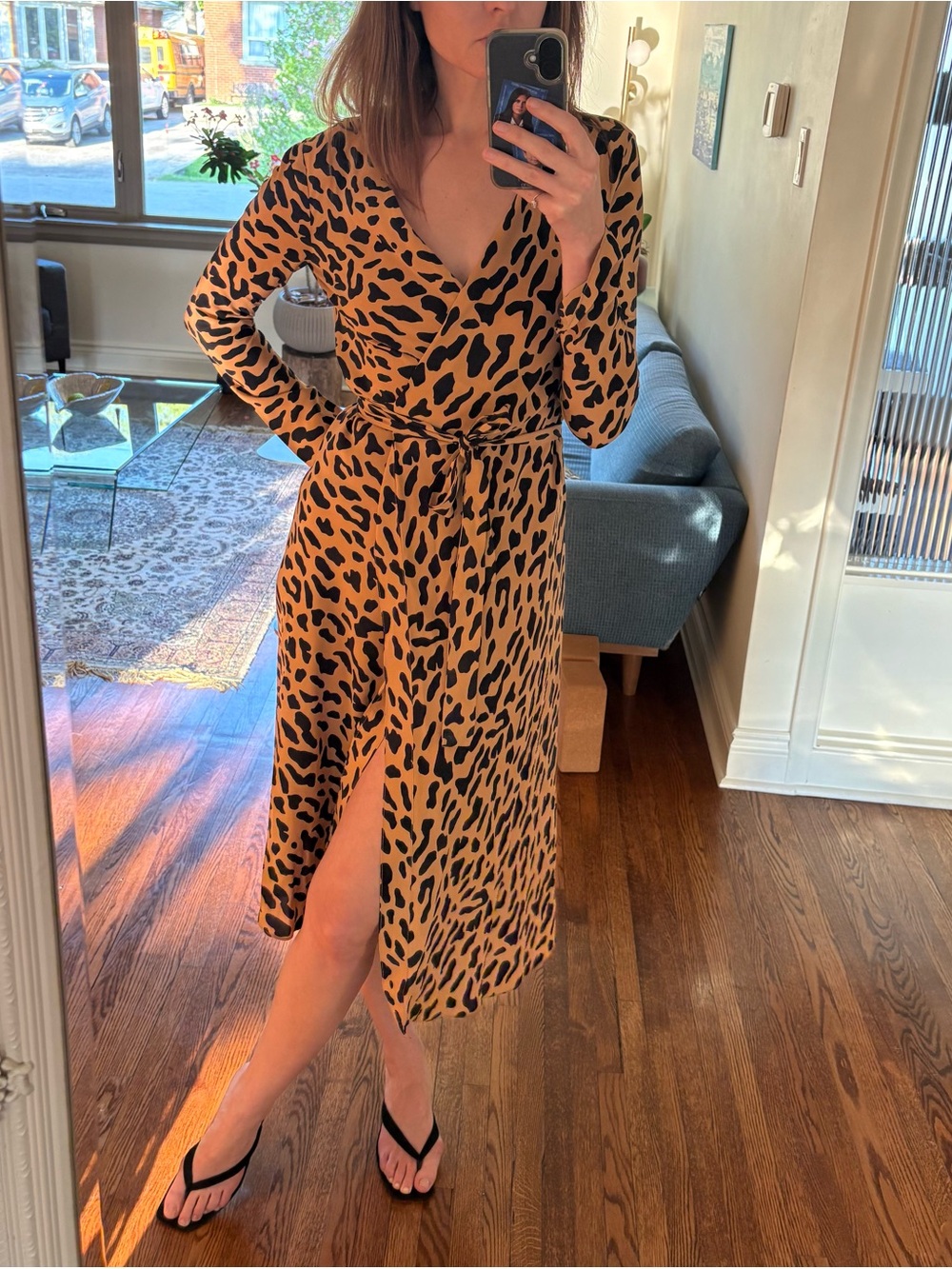 🐆Diane Von Furstenberg 100% Silk peach leopard print midi wrap dress